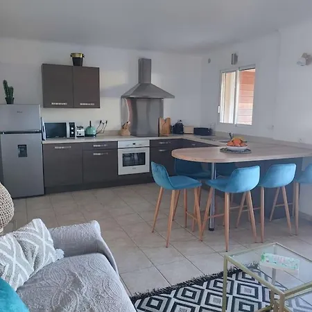 & Piscine Santa Giulia Apartman