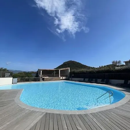 & Piscine Santa Giulia Apartamento *