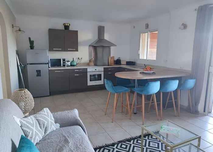 & Piscine Santa Giulia 公寓