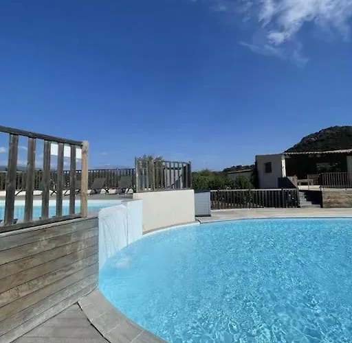 公寓 & Piscine Santa Giulia