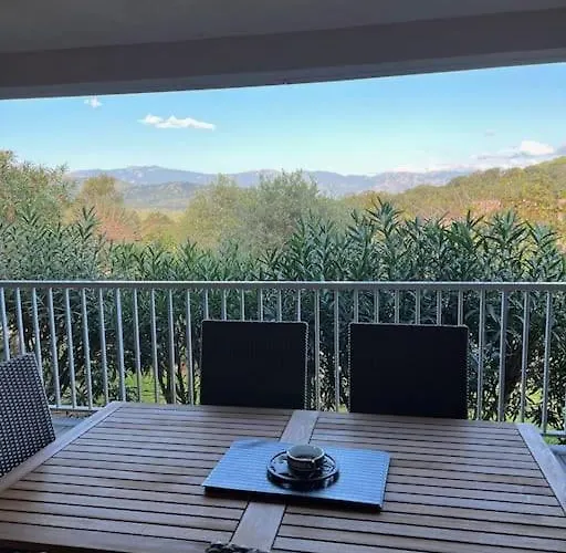 & Piscine Santa Giulia Апартаменти