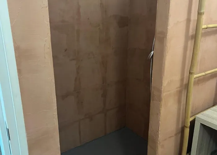 & Piscine Santa Giulia 公寓